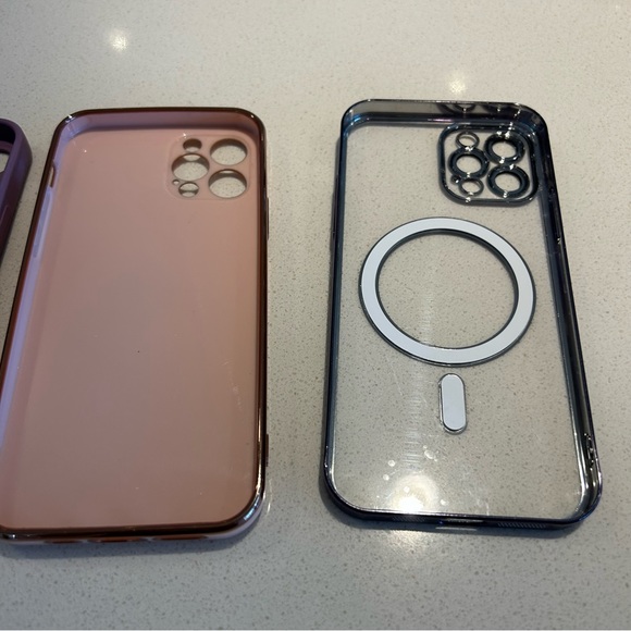 iPhone 12 Pro Phone Cases Set - Picture 5 of 13